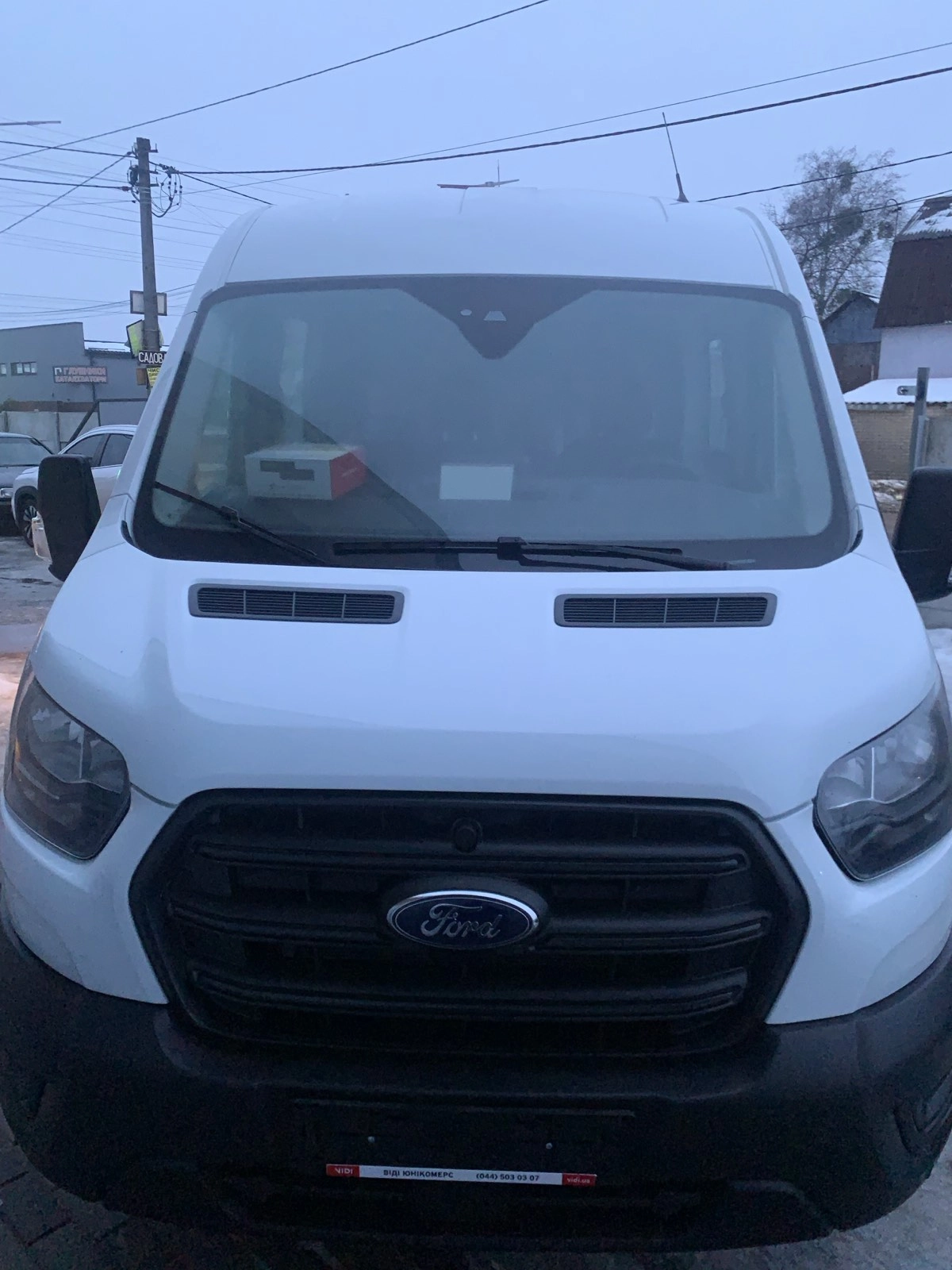 Виготовлено вантажопасажирські авто на базі FORD TRANSIT