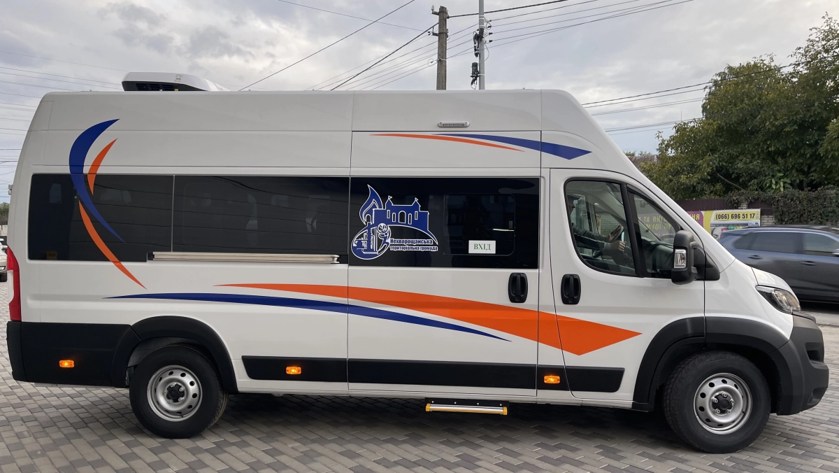 Нехворощанська територіальна громада Полтавської області отримала 18 місний пасажирський автобус