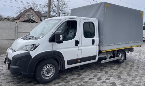 Компанія-партнер отримала партію вантажних бортових тентованих автомобілів на базі CITROEN Jumper